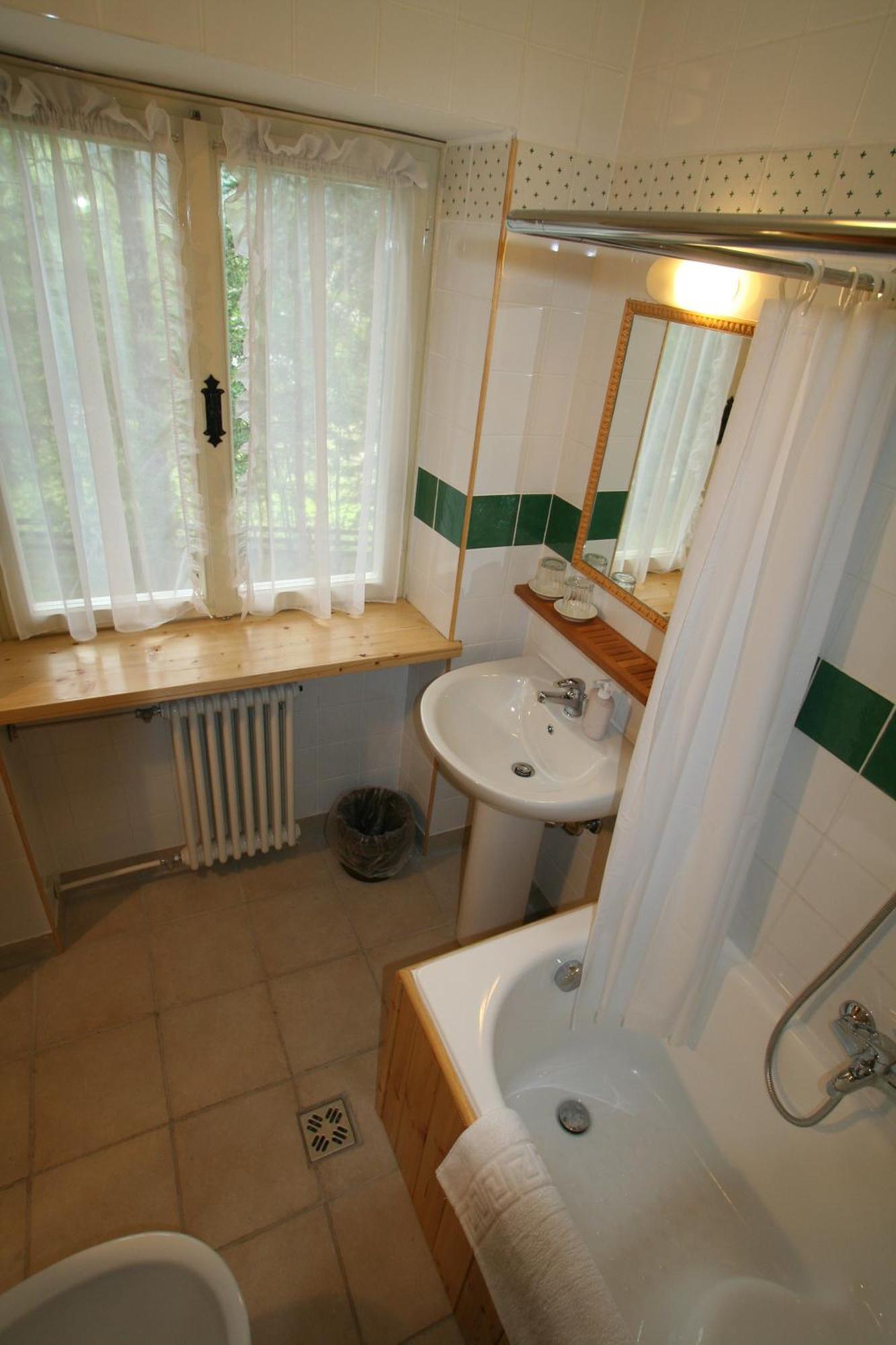 B&B Villa Dolomites Hut サン・ヴィジリオ・ディ・マレッベ 部屋 写真